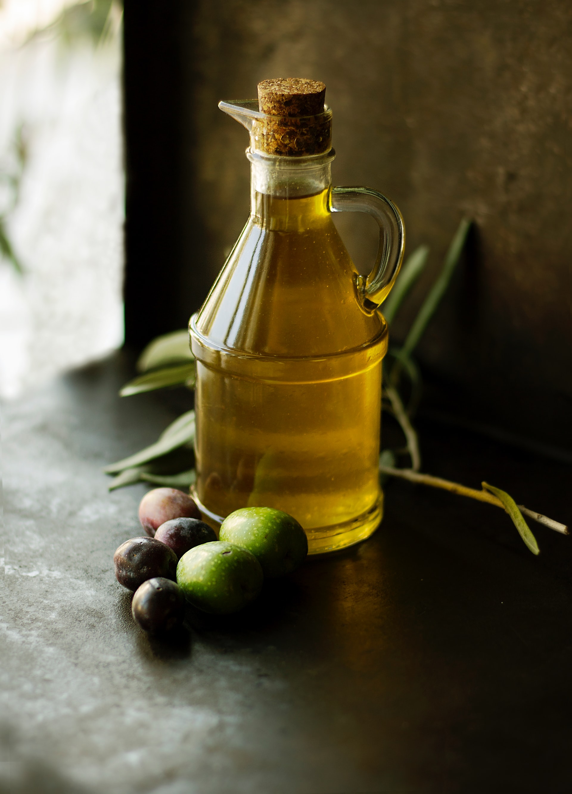 Olive oil for oral health