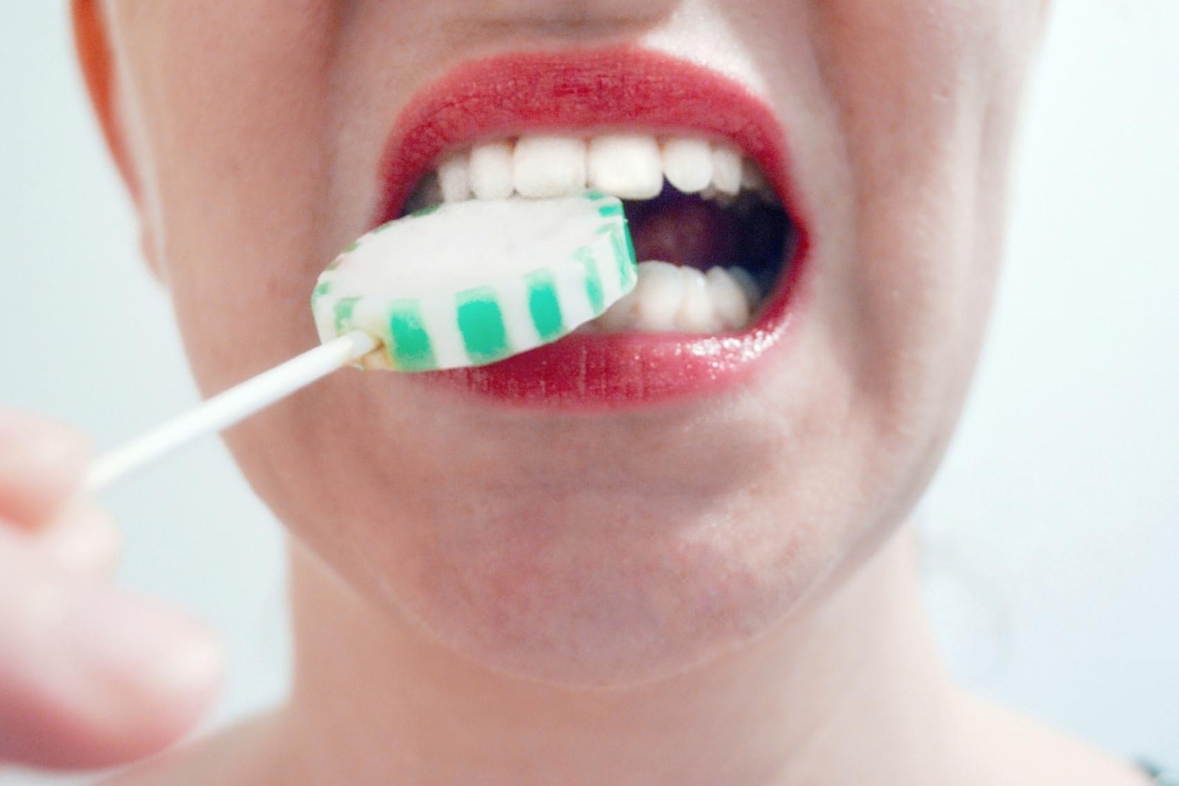 How to Manage Your Sweet Tooth and Protect Your Oral Health