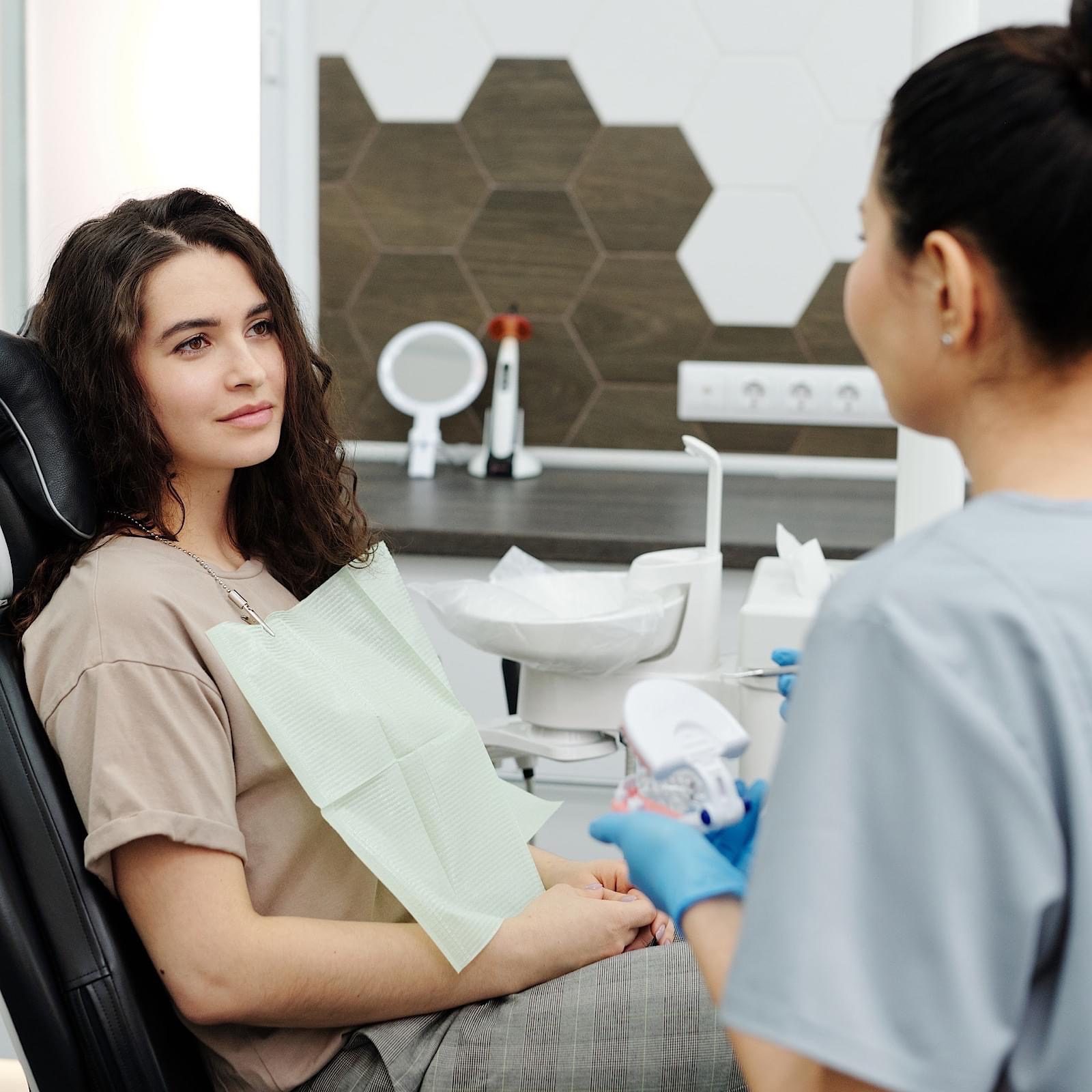 Why You Shouldn’t Wait to Detect Oral Health Problems: The Benefits of Early Detection