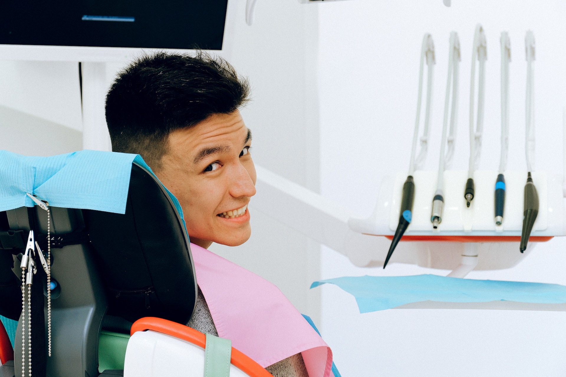 The Benefits of Choosing a Holistic Dentist for Mercury Filling Removal